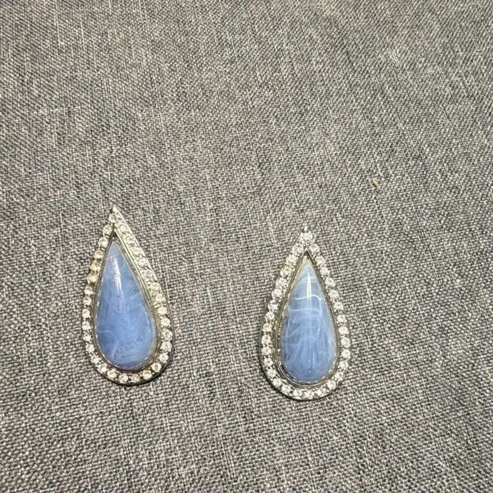 teardrop-shaped blue cabochon gemstone earrings